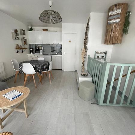 Houlgate Souplex 50M Plage Et Commerces Екстериор снимка