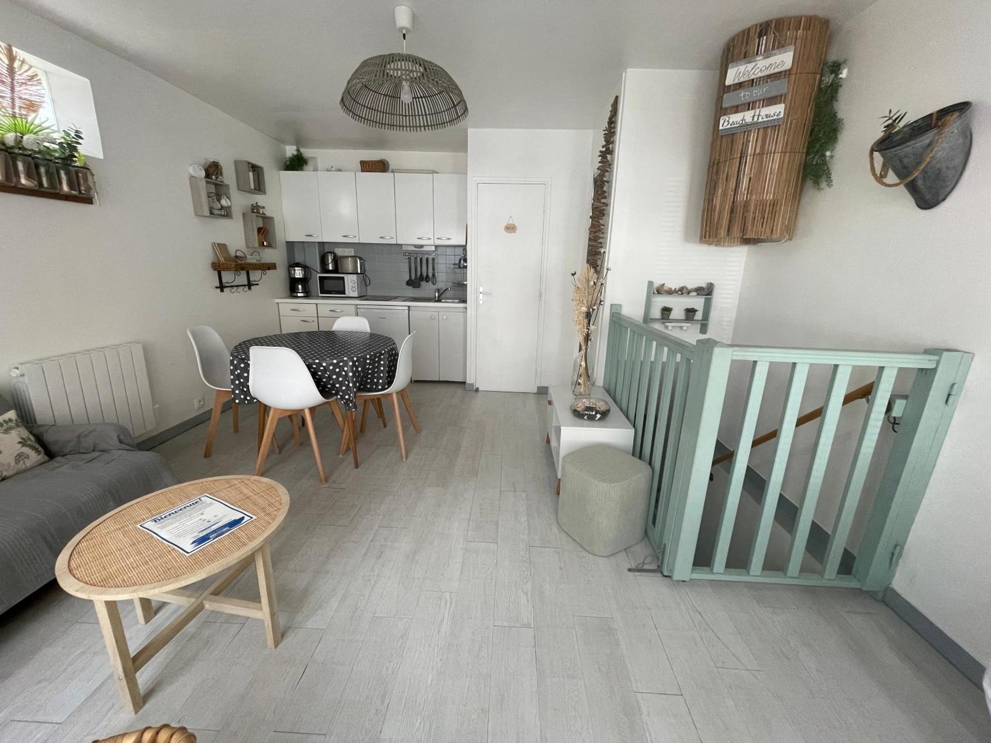 Houlgate Souplex 50M Plage Et Commerces Екстериор снимка
